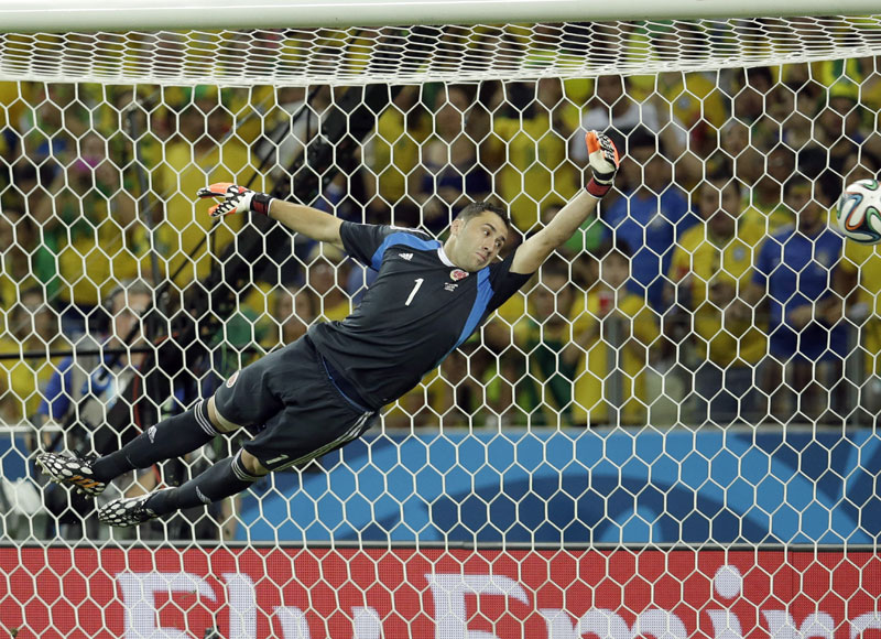 Наполи преговара с Арсеналом о довођењу голмана Оспине