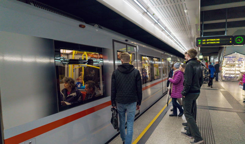 Беч забранио да се једе у метроу