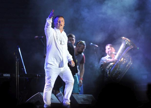 Легендарни фронтмен обележио друго вече 16. београдског Бир Феста (ФОТО)