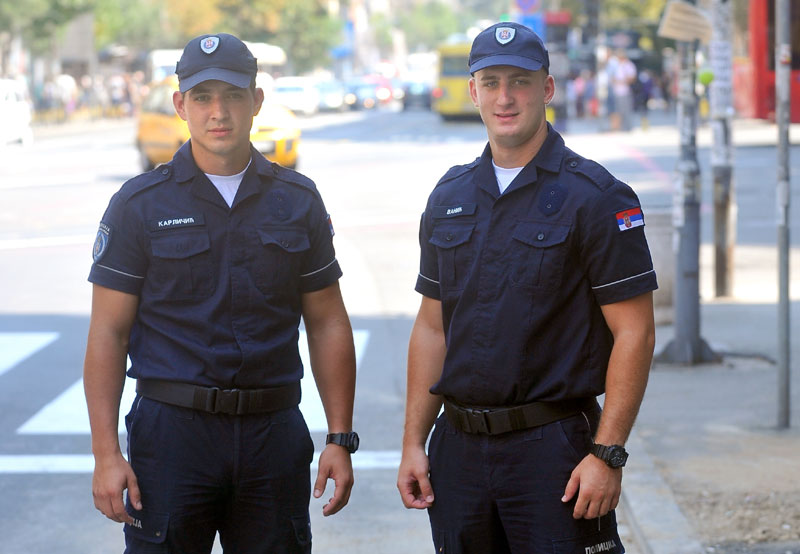 ЂАЦИ, А ВЕЋ ПРАВИ ПОЛИЦАЈЦИ: Будући чувари реда спречили крађу у центру Београда