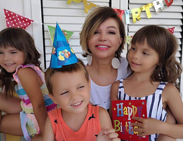 Неда Украден: Најлепше је са унуцима