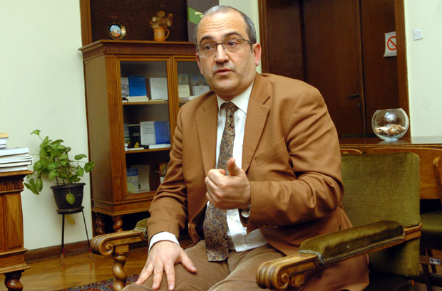 Алекс Труд: Решење за Косово у пакету је са РС