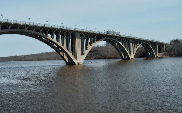 И ФРАНЦУСКОЈ ПРЕТИ КАТАСТРОФА: Око 840 мостова у ризику од урушавања