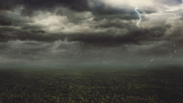 ХИТНО УПОЗОРЕЊЕ РХМЗ: У наредна два сата у Бачкој и Банату, затим и у другим деловима Србије - јаки пљускови, грмљавина, олујни ветар