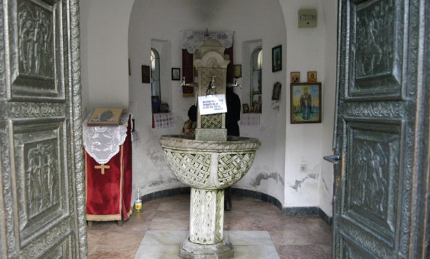 ИСПРАВНОСТ ЈАВНИХ ЧЕСМИ: Жеђ гаси само Света Петка