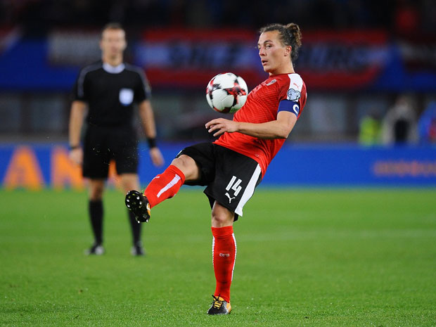 Баумгартлингер одсуствује два месеца због повреде колена