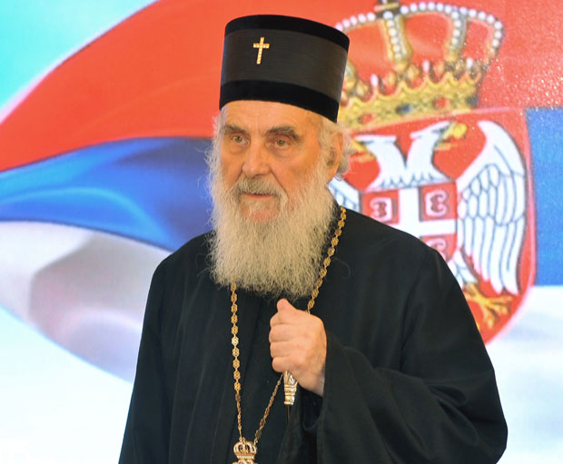 ПАТРИЈАРХ ИРИНЕЈ О КОСОВУ: Не смемо да предамо свету земљу - нека је окупирају (ВИДЕО)