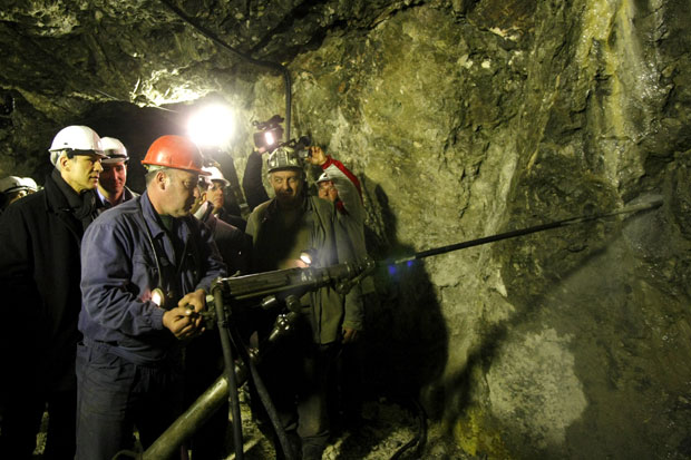 Бор желе фирме из Канаде, Кине и Русије