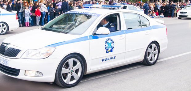 ПОБУНА МИГРАНАТА ЗБОГ ИНТЕРНЕТА: Причињена значајна штета, приведено девет тинејџера због паљења душека