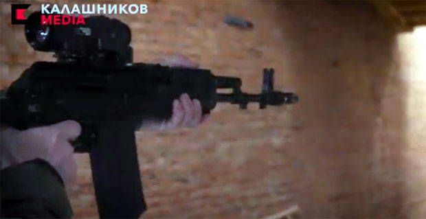 ДОЛАЗИ СУПЕР-ПУШКА: Стиже нови „калашњиков“ (ВИДЕО)