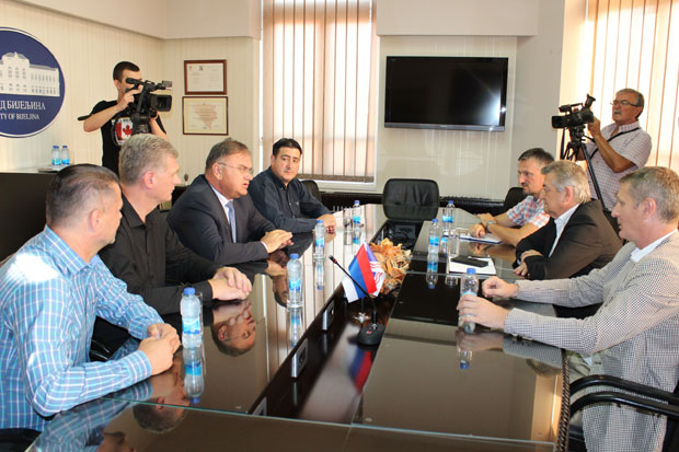 ИВАНИЋ У БИЈЕЉИНИ: Веза са Србијом