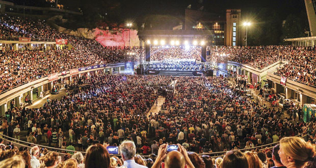 Бесплатни спектакли на Ташу