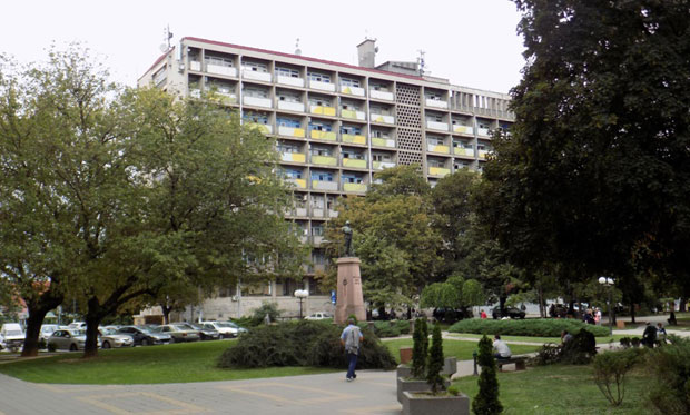 АЛКО-ТЕСТ У ГРАДСКОЈ УПРАВИ: Провера службеника који пију на радном месту