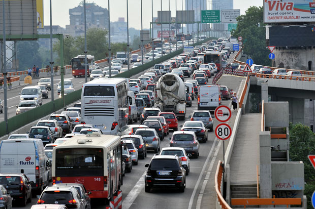 ЛАНЧАНИ СУДАР НА ГАЗЕЛИ: Двоје повређено