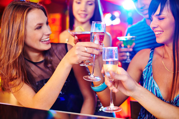 Студија: Алкохол можда штити срце, али не спречава рак