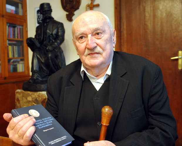 НА КУЛТУРНОЈ СМОТРИ У АРАНЂЕЛОВЦУ: Поповић за Белог