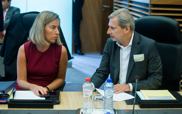 И ЕУ нас пушта да се нагодимо са Албанцима