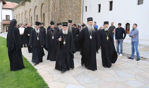 Владике 6. новембра расправљају о Косову?