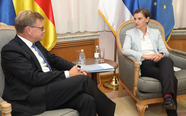 Брнабић са послаником Бундестага разговарала о евроинтеграцијама и стању у региону