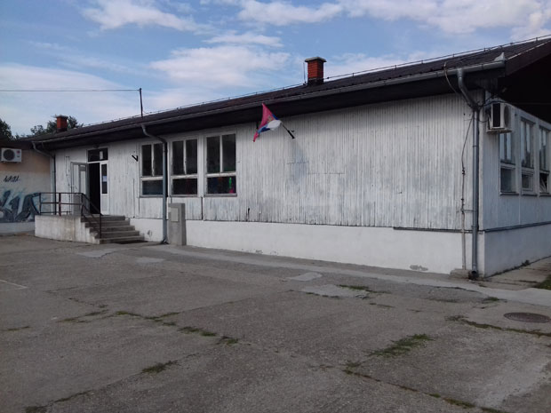 ОДЛАЗИ У ИСТОРИЈУ: Почело рушење ОШ “Никола Тесла”