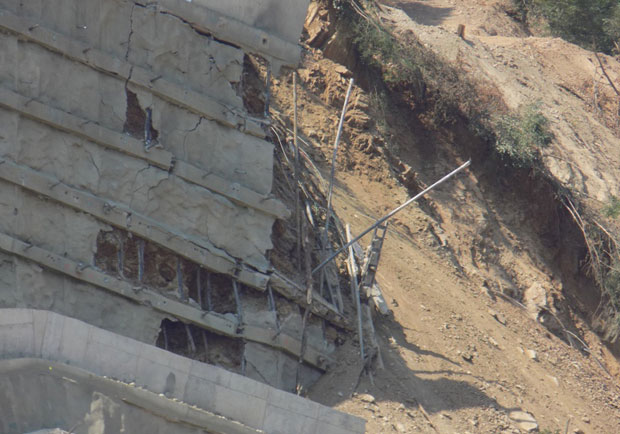 ПЛАТИЋЕ ШТЕТУ АКО ЛОШЕ ГРАДЕ: Азви наставља радове на Коридору 10