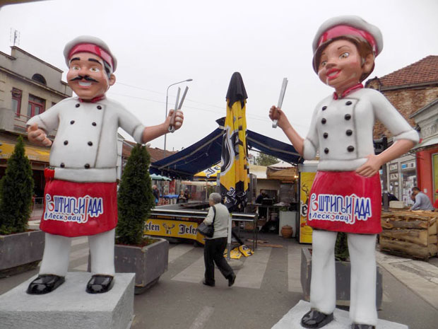 Лесковачка Роштиљијада: Пљескавица за доручак, па опет за вечеру