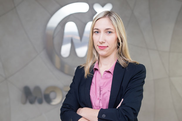 Милана стигла од уплатног места до топ-менаџмента