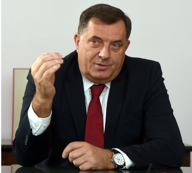 Додик дао цркви 50.000 марака