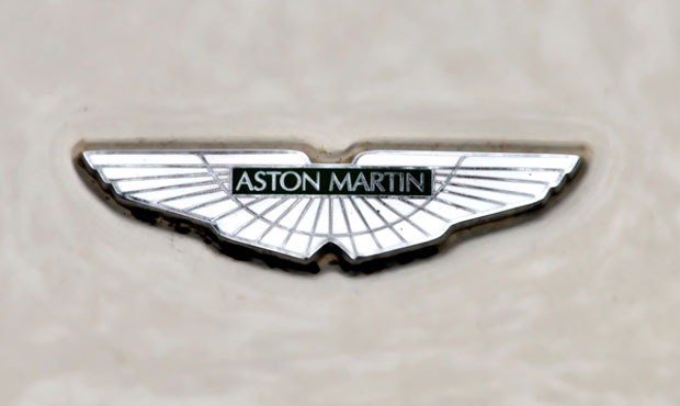 Астон Мартин можда излази на берзу