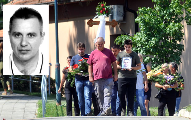 САХРАНА ЖРТВЕ ИЗ НАРОДНЕ БИБЛИОТЕКЕ: Водићемо своју истрагу о Дарковој смрти