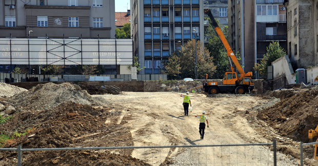 НЕМАЈУ ПРАВА НИ ЖИВИ НИ МРТВИ: Погибија радника Небојше Туровића покренула питање рада на црно
