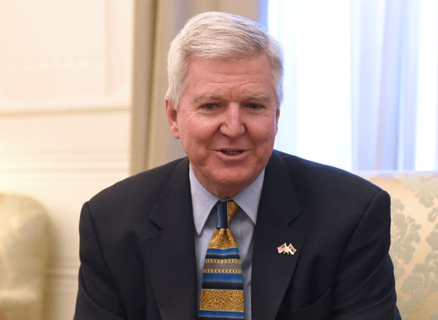 Амбасада САД: Скот у Приштини да би чуо ставове званичника