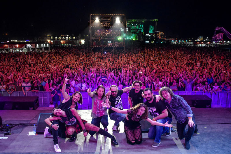 Неверне бебе: Повратак коренима и родном граду