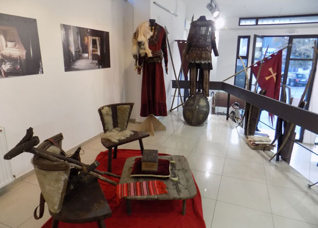 О прошлости зарад будућности