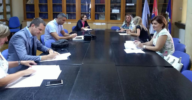 Поново тестови на дрогу
