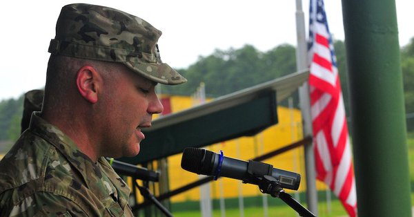 Ник Дучић: Славим Светог Николу, децу учим српским и руским обичајима