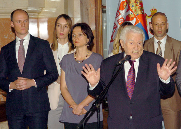 Демократе остају без клуба?