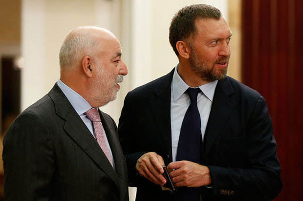 ВРБОВАЛИ РУСКЕ МИЛИЈАРДЕРЕ: Американци нудили услуге у замену за информације 