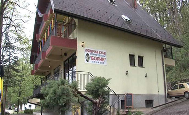 Свађа још више поделила прњаворске ловце