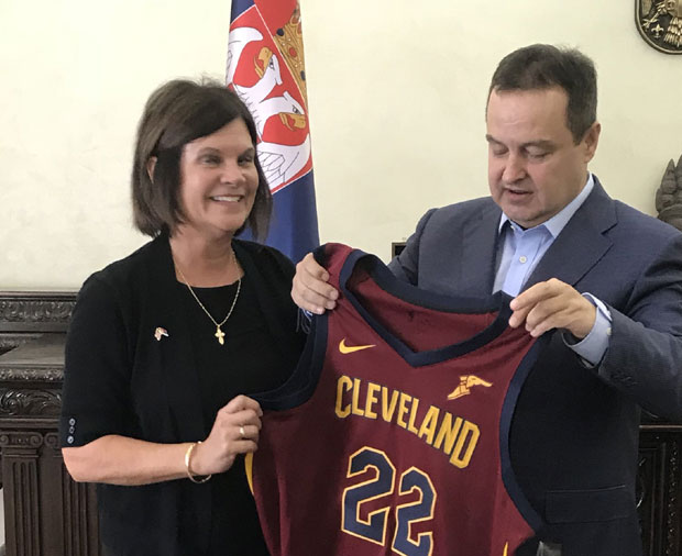 ШПИЈУНКА: Леријев дрес