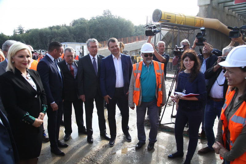 За три године брзи возови 