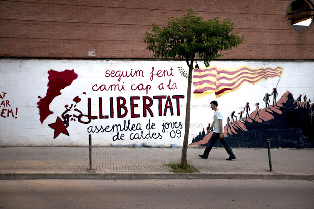 НАПЕТО У ШПАНИЈИ: Мадрид шаље полицију у Каталонију