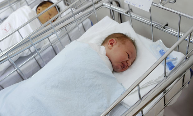 ОЛАКШАНА БОРБА ЗА ПОТОМСТВО: Општина Врање не штеди новац за повећање наталитета