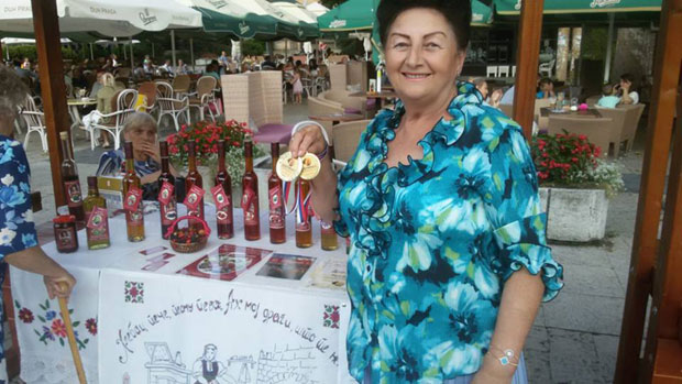 Злато краси Данине ликере