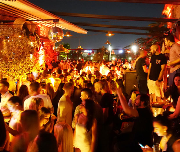 АМЕРИЧКА НОВИНАРКА О ПРЕСТОНИЦИ: Београђани су гостопримљиви људи, певају и играју и у добру и у злу