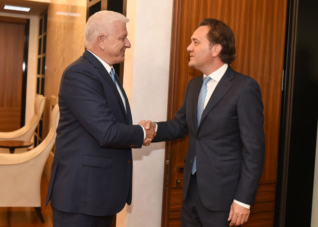 ЦРНОГОРСКИ АЕРОДРОМИ У КОНЦЕСИЈИ: Закупцу пола милијарде