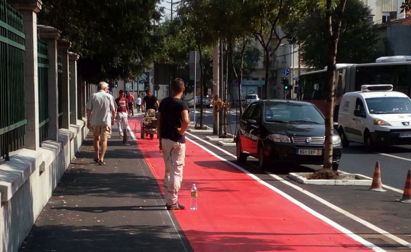 Паркинзи у Таковској на поправном