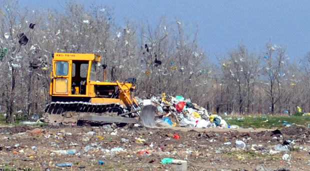 Пландиште: Претесна депонија