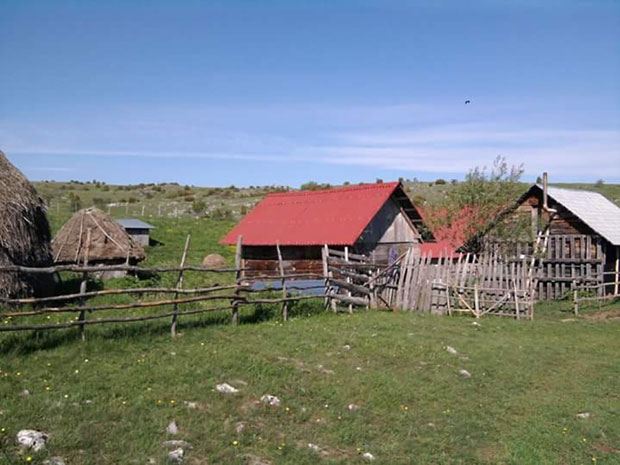 Базне станице воде до убице са Пештера