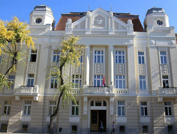 ТРАГЕДИЈА У СУБОТИЦИ : Девојчица умрла на првом тренингу